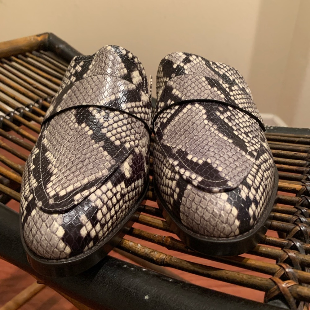 NWT BR Leather Mule: Gray Snake Print, Flat, Size 9.5. In original box.